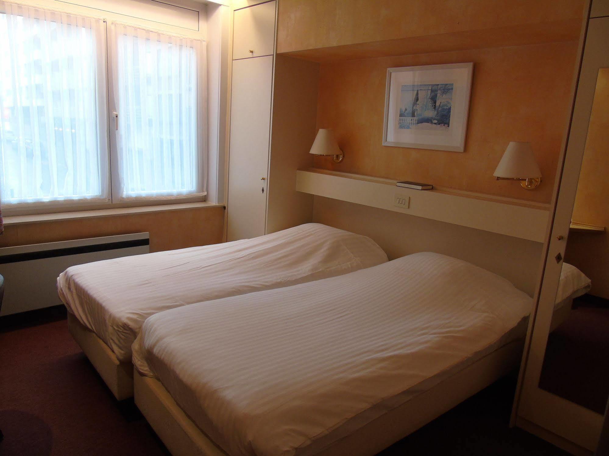 Hotel Pacific